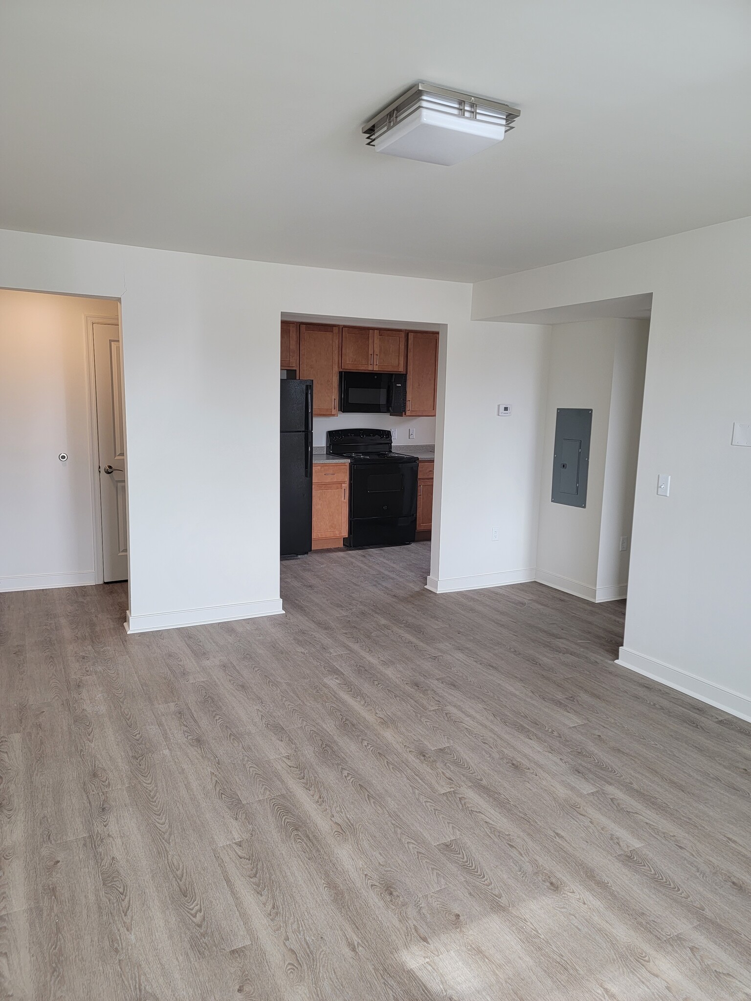 living room at Tivoli Gardens in the heart of Washington, D.C